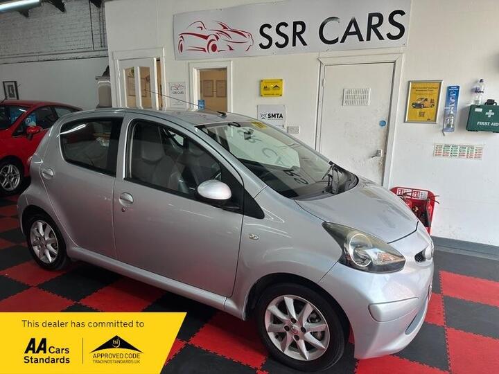 Toyota AYGO 1.0 VVT-i Platinum Euro 4 5dr