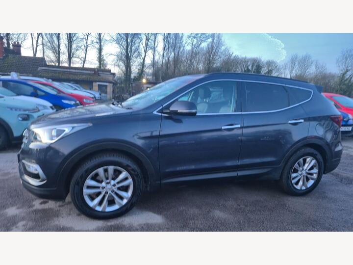 Hyundai Santa Fe 2.2 CRDi Blue Drive Premium 4WD Euro 6 (s/s) 5dr