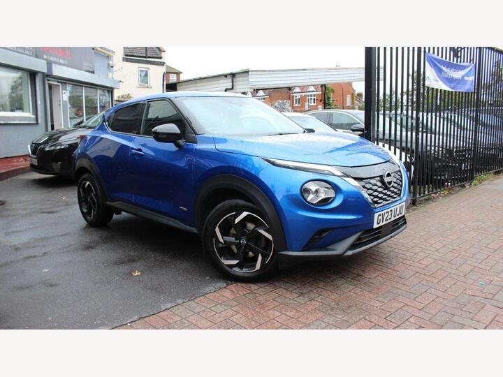 Nissan JUKE 1.6 N-Connecta Auto Euro 6 5dr