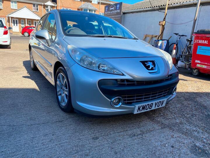 Peugeot 207 1.6 VTi SE Premium 5dr