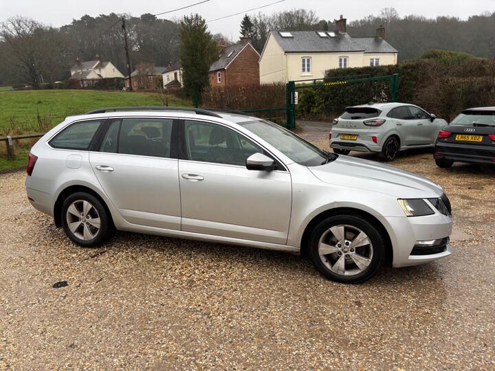 Skoda Octavia 2.0 TDI SE Technology Euro 6 (s/s) 5dr Skoda Octavia 2.0 TDI SE Technology Euro 6 (s/s) 5dr