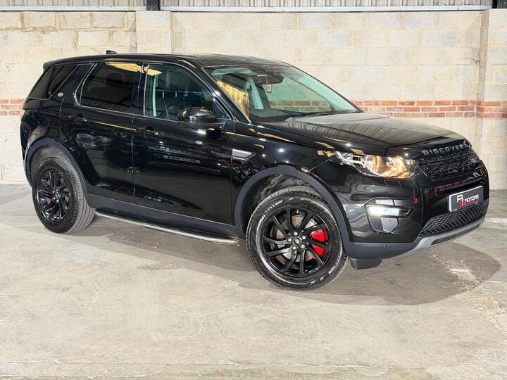 Land Rover Discovery Sport 2.0 TD4 SE Tech Auto 4WD Euro 6 (s/s) 5dr Land Rover Discovery Sport 2.0 TD4 SE Tech Auto 4WD Euro 6 (s/s) 5dr