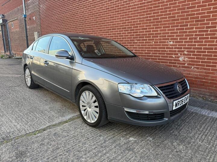 Volkswagen PASSAT 2.0 TDI Highline Euro 4 4dr