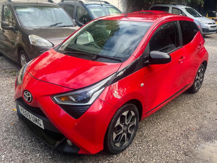 Toyota AYGO 1.0 VVT-i X-trend Funroof X-shift Euro 6 5dr