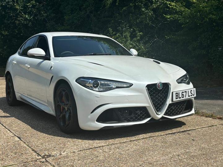 Alfa Romeo Giulia 2.9 V6 Bi-Turbo Quadrifoglio Auto Euro 6 (s/s) 4dr