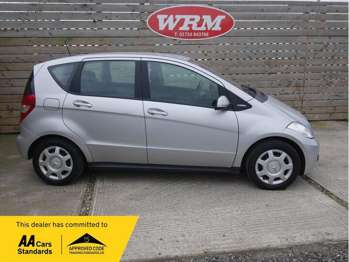 Mercedes-Benz A Class 1.5 A160 BlueEfficiency Classic SE 5dr Mercedes-Benz A Class 1.5 A160 BlueEfficiency Classic SE 5dr