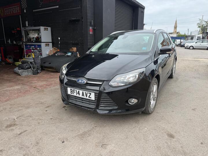 Ford Focus 1.0T EcoBoost Zetec Euro 5 (s/s) 5dr