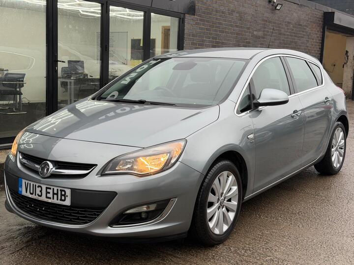 Vauxhall Astra 1.6 16v SE Euro 5 5dr
