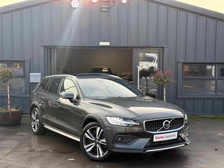 Volvo V60 Cross Country 2.0 T5 Plus Auto AWD Euro 6 (s/s) 5dr