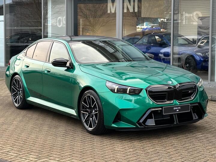 BMW M5 4.4 22.1kWh Steptronic XDrive Euro 6 (s/s) 4dr
