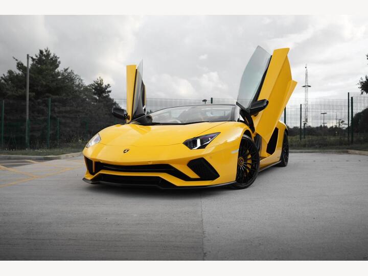 Lamborghini Aventador 6.5 V12 LP 740-4 S Roadster ISR 4WD Euro 6 2dr Lamborghini Aventador 6.5 V12 LP 740-4 S Roadster ISR 4WD Euro 6 2dr