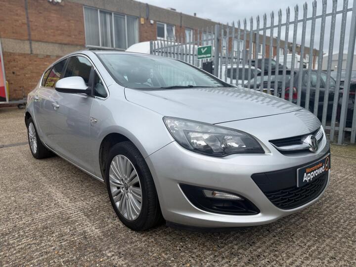 Vauxhall Astra 1.6 16v Excite Euro 5 5dr Vauxhall Astra 1.6 16v Excite Euro 5 5dr