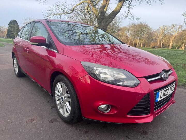 Ford Focus 1.0T EcoBoost Titanium Euro 5 (s/s) 5dr