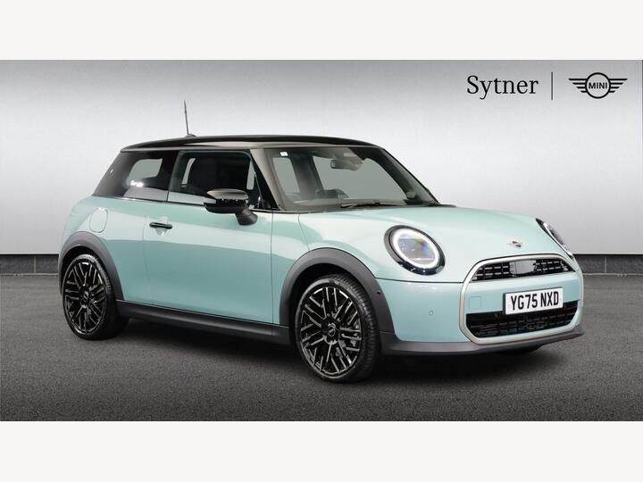 MINI Cooper 1.5C Exclusive Steptronic Euro 6 (s/s) 3dr