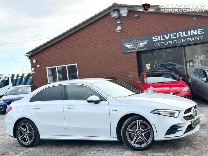 Mercedes-Benz A-CLASS 1.3 A250e 15.6kWh AMG Line 8G-DCT Euro 6 (s/s) 4dr
