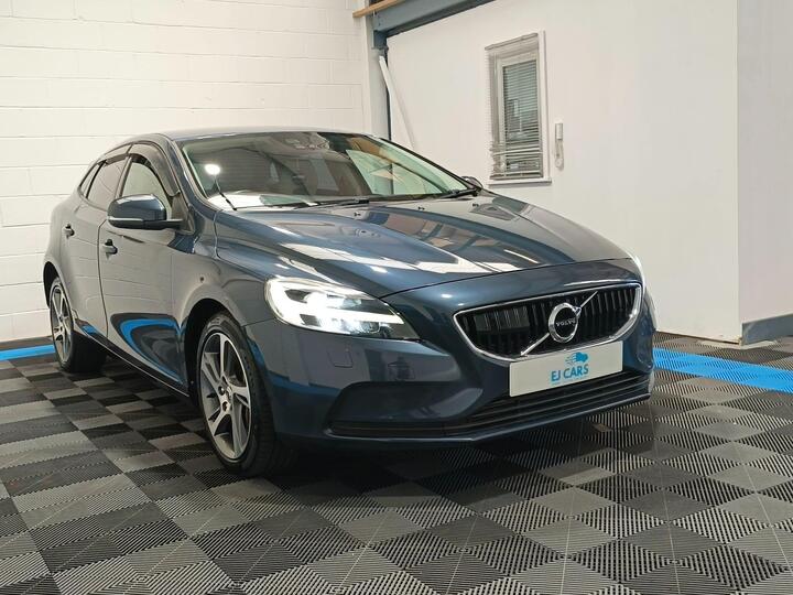 Volvo V40 2.0 D4 Inscription Auto Euro 6 (s/s) 5dr