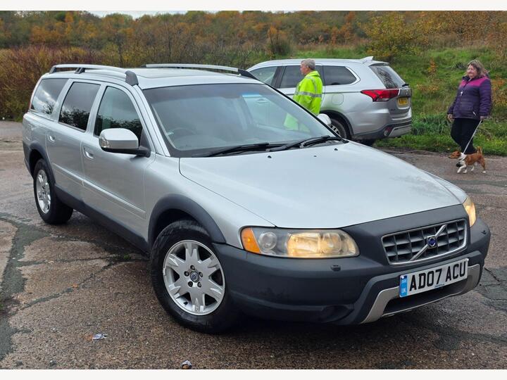 Volvo XC70 2.4 D5 SE Geartronic AWD 5dr