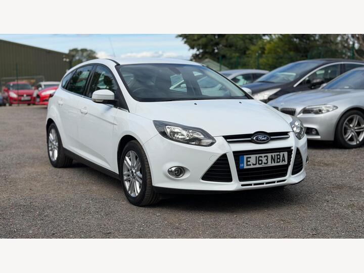 Ford Focus 1.0T EcoBoost Titanium Euro 5 (s/s) 5dr