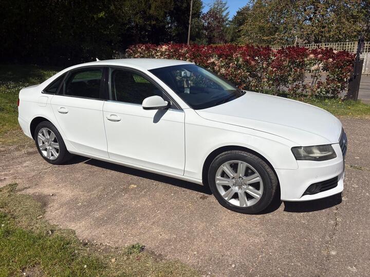 Audi A4 2.0 TDI Technik Euro 5 (s/s) 4dr