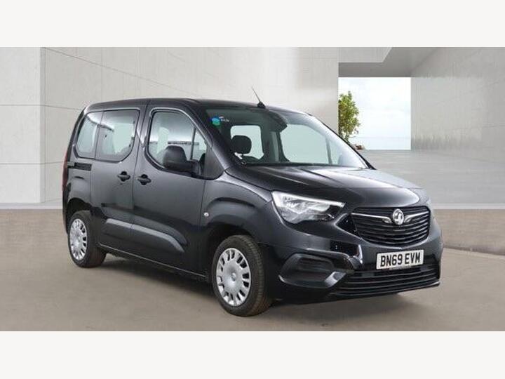 Vauxhall Combo Life 1.5 Turbo D BlueInjection Design Euro 6 (s/s) 5dr