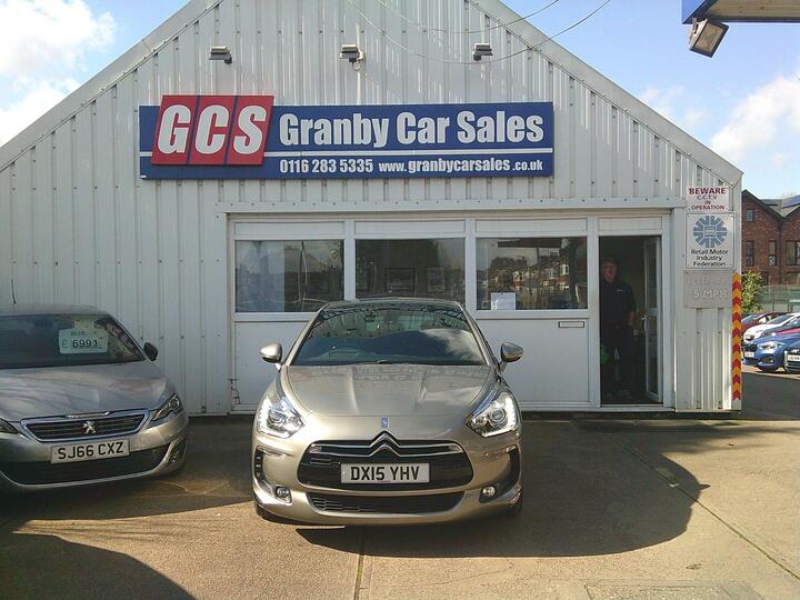 Citroen DS5 1.6 BlueHDi DStyle Euro 6 (s/s) 5dr Citroen DS5 1.6 BlueHDi DStyle Euro 6 (s/s) 5dr