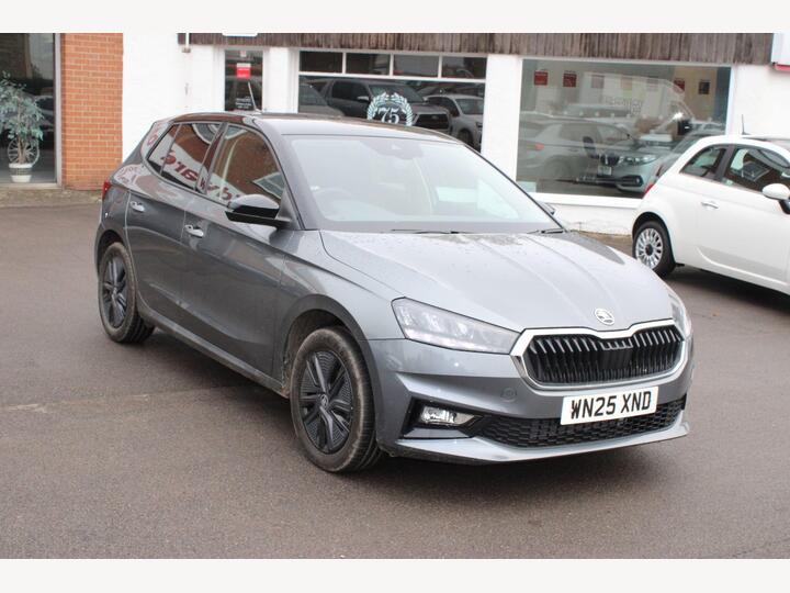 Skoda Fabia 1.0 TSI Design Edition DSG Euro 6 (s/s) 5dr Skoda Fabia 1.0 TSI Design Edition DSG Euro 6 (s/s) 5dr