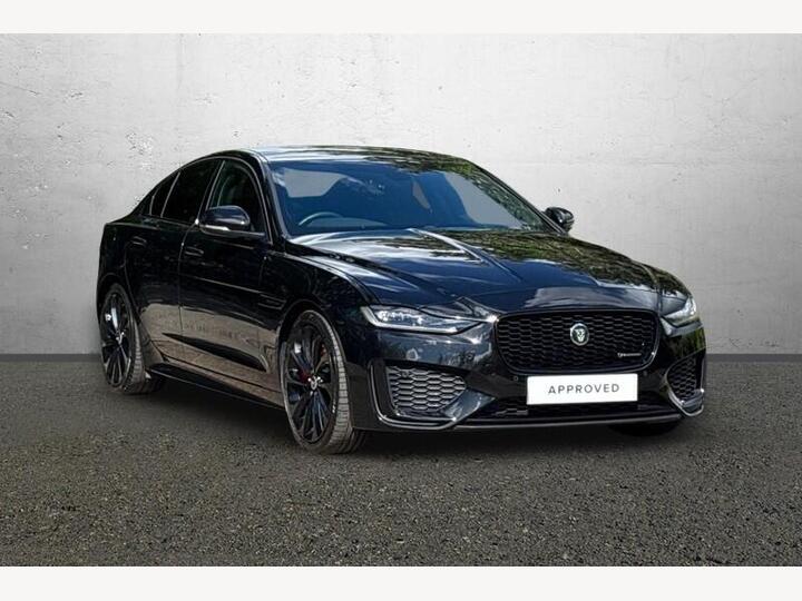 Jaguar XE 2.0 D200 MHEV R-Dynamic SE Black Auto Euro 6 (s/s) 4dr