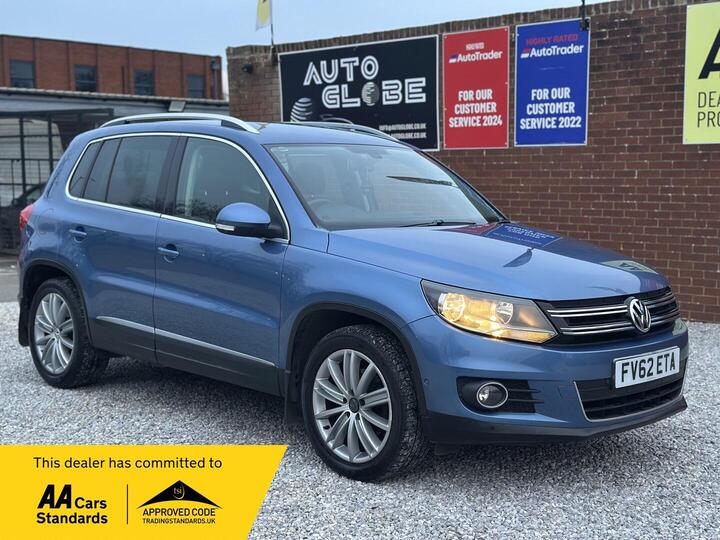 Volkswagen Tiguan 2.0 TDI BlueMotion Tech Sport 4WD Euro 5 (s/s) 5dr Volkswagen Tiguan 2.0 TDI BlueMotion Tech Sport 4WD Euro 5 (s/s) 5dr