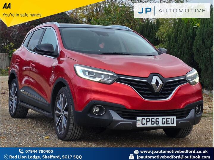 Renault Kadjar 1.6 DCi Signature Nav 4WD Euro 6 (s/s) 5dr Renault Kadjar 1.6 DCi Signature Nav 4WD Euro 6 (s/s) 5dr