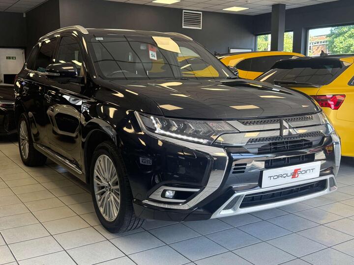 Mitsubishi OUTLANDER 2.4h TwinMotor 13.8kWh 4h CVT 4WD Euro 6 (s/s) 5dr