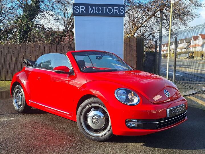 Volkswagen Beetle 1.4 TSI BlueMotion Tech Design Cabriolet Euro 6 (s/s) 2dr Volkswagen Beetle 1.4 TSI BlueMotion Tech Design Cabriolet Euro 6 (s/s) 2dr