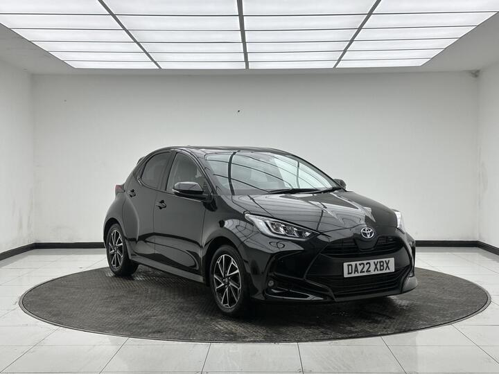 Toyota Yaris 1.5 VVT-h Design E-CVT Euro 6 (s/s) 5dr