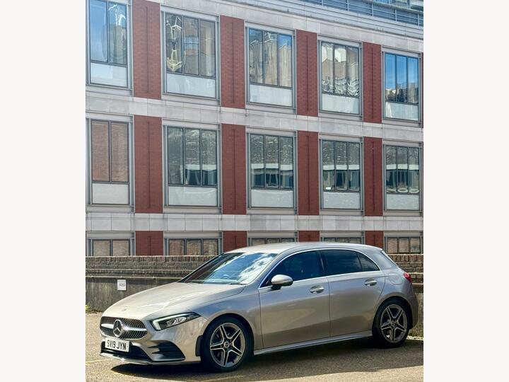 Mercedes-Benz A Class 2.0 A200d AMG Line (Premium) 8G-DCT Euro 6 (s/s) 5dr