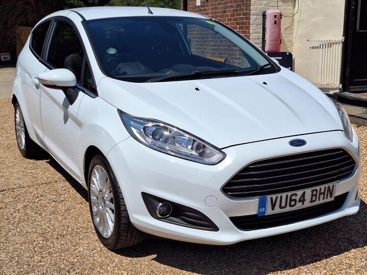 Ford Fiesta 1.0T EcoBoost Titanium Euro 5 (s/s) 3dr