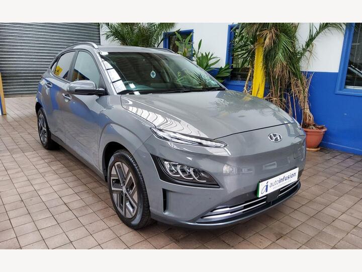 Hyundai KONA 64kWh Premium Auto 5dr (10.5kW Charger)