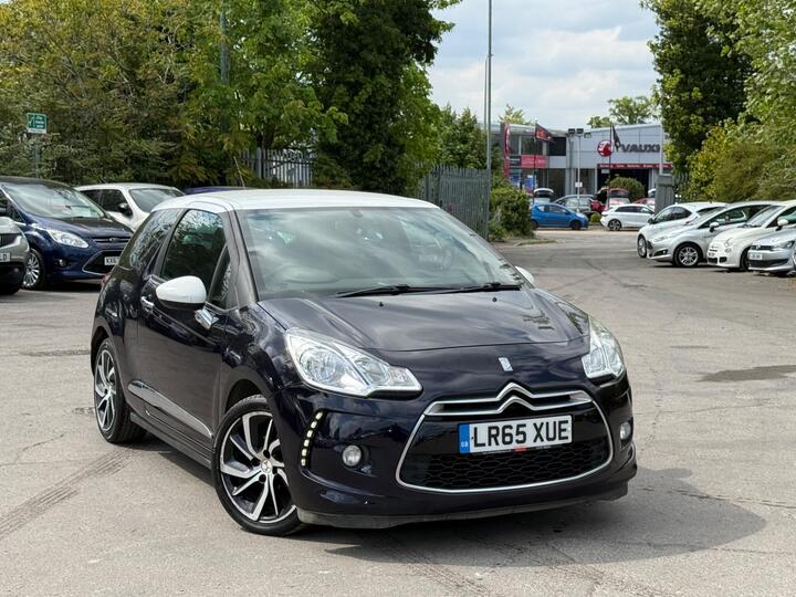 DS AUTOMOBILES DS 3 1.2 PureTech DStyle Nav Euro 6 (s/s) 3dr DS AUTOMOBILES DS 3 1.2 PureTech DStyle Nav Euro 6 (s/s) 3dr