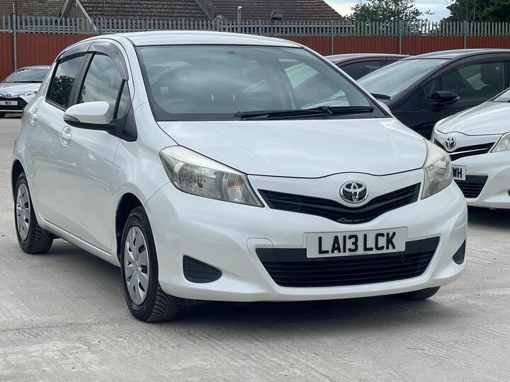 Toyota Yaris 1.33 Dual VVT-i Icon Multidrive S Euro 5 5dr