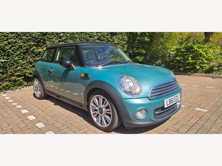 MINI Hatch 1.6 Cooper Steptronic Euro 5 3dr