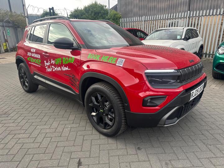 Jeep Avenger 1.2 E-Hybrid Upland DCT E-AWD Euro 6 (s/s) 5dr Jeep Avenger 1.2 E-Hybrid Upland DCT E-AWD Euro 6 (s/s) 5dr