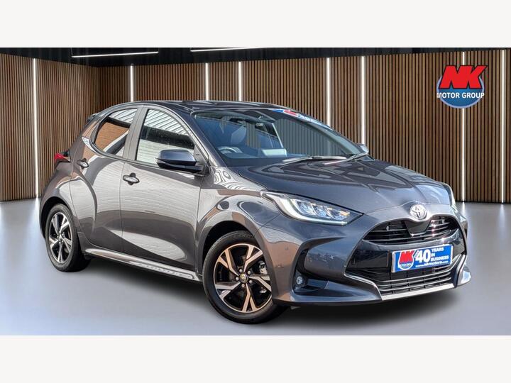 Toyota Yaris 1.5 VVT-h Design E-CVT Euro 6 (s/s) 5dr