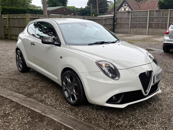 Alfa Romeo MiTo 1.3 JTDM-2 Speciale Euro 6 (s/s) 3dr