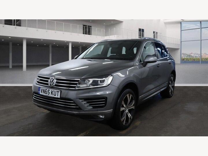 Volkswagen Touareg 3.0 TDI V6 BlueMotion Tech R-Line Tiptronic 4WD Euro 6 (s/s) 5dr