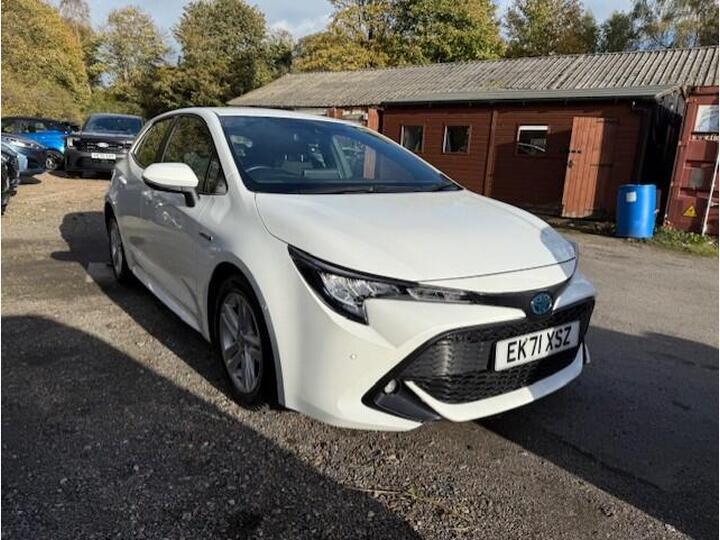 Toyota COROLLA 1.8 VVT-h Icon Tech CVT Euro 6 (s/s) 5dr Toyota COROLLA 1.8 VVT-h Icon Tech CVT Euro 6 (s/s) 5dr