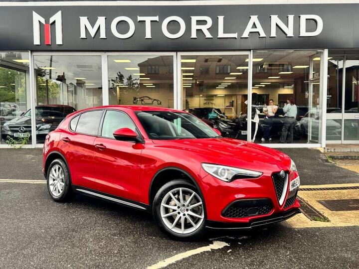 Alfa Romeo STELVIO 2.0T Super Auto Q4 AWD Euro 6 (s/s) 5dr Alfa Romeo STELVIO 2.0T Super Auto Q4 AWD Euro 6 (s/s) 5dr