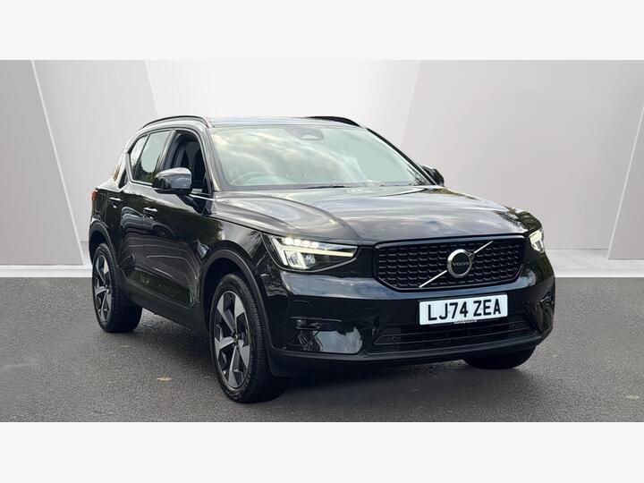 Volvo XC40 2.0 B4 MHEV Plus DCT Auto Euro 6 (s/s) 5dr