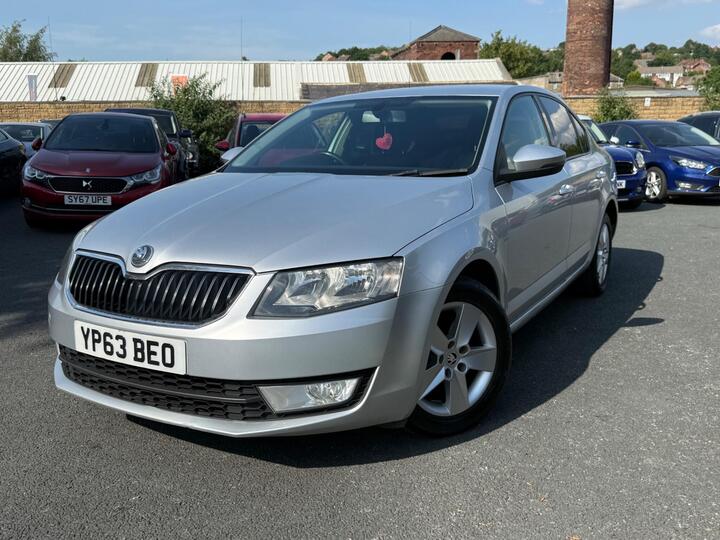 Skoda Octavia 1.6 TDI SE DSG Euro 5 (s/s) 5dr