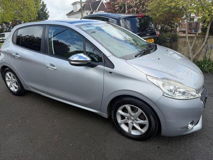 Peugeot 208 1.4 HDi Style Euro 5 5dr