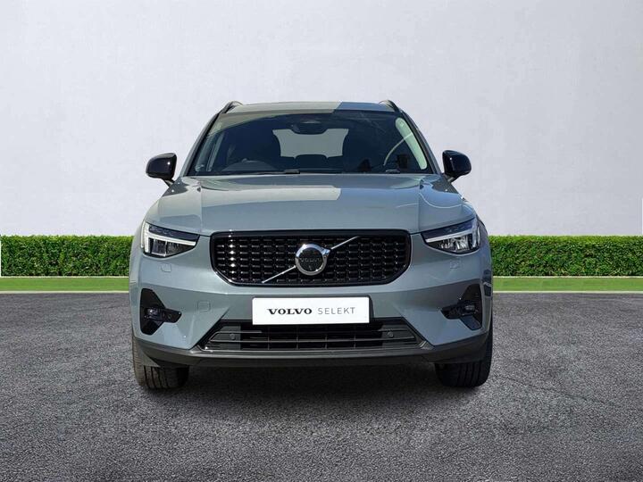 Volvo XC40 2.0 B4 MHEV Ultimate DCT Auto Euro 6 (s/s) 5dr