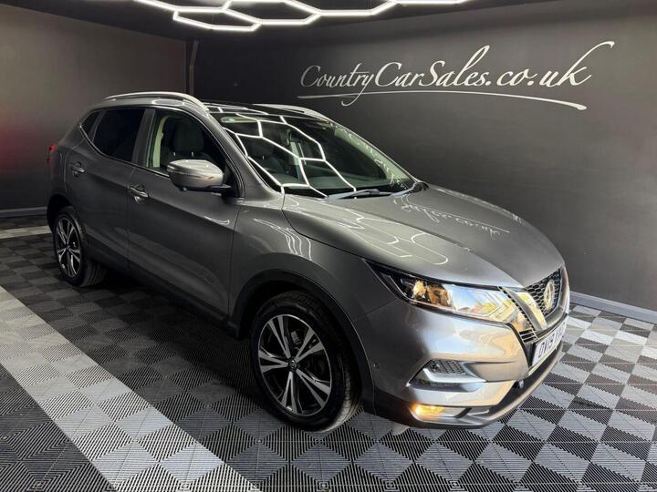 Nissan QASHQAI 1.5 DCi N-Connecta Euro 6 (s/s) 5dr
