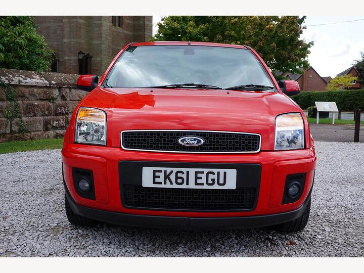 Ford Fusion 1.6 Titanium 5dr